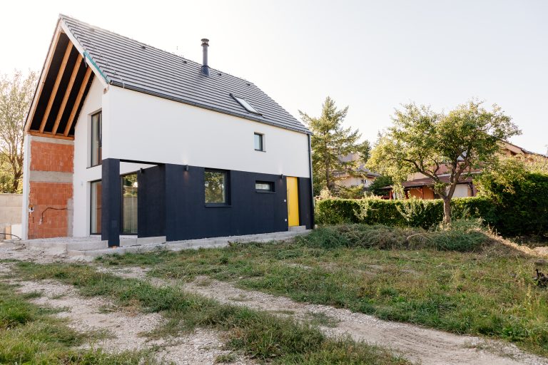 Dokončený dom (august 2023)