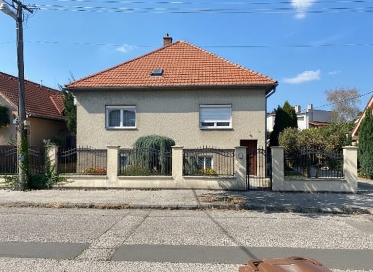 Rodinný dom v Bratislave – Vajnoroch pred rekonštrukciou